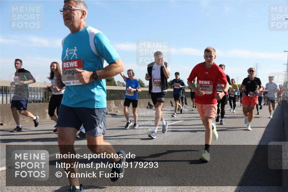 03.10.2025 - Köhlbrandbrückenlauf Yannick Fuchs http://msf.ph/oto/9179293 03.10.2025 11:19:18 Position 3 6535, 4146 meine-sportfotos.de