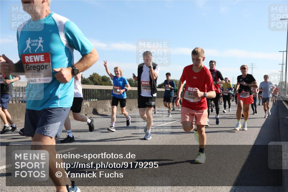 03.10.2025 - Köhlbrandbrückenlauf Yannick Fuchs http://msf.ph/oto/9179295 03.10.2025 11:19:18 Position 3 6535, 4146 meine-sportfotos.de