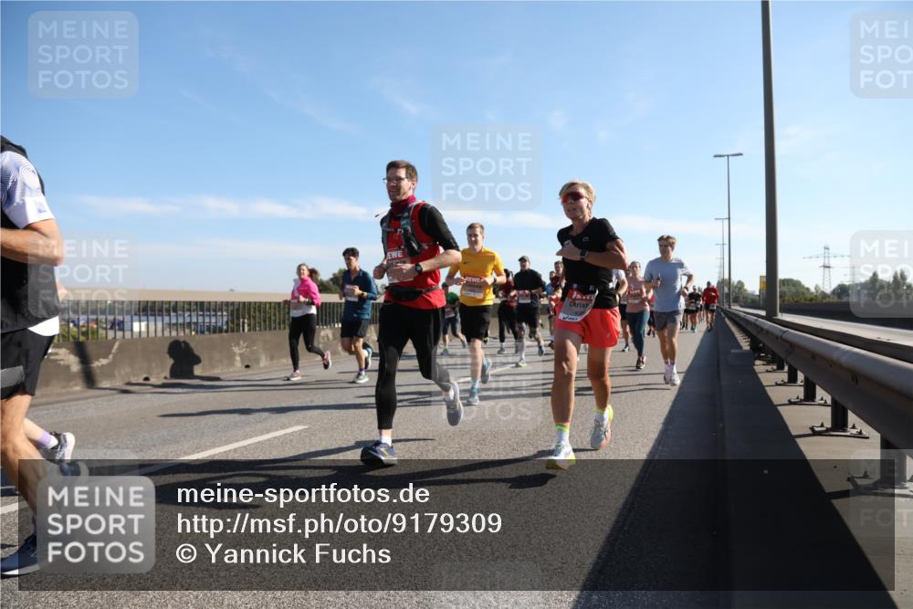 03.10.2025 - Köhlbrandbrückenlauf Yannick Fuchs http://msf.ph/oto/9179309 03.10.2025 11:19:19 Position 3  meine-sportfotos.de