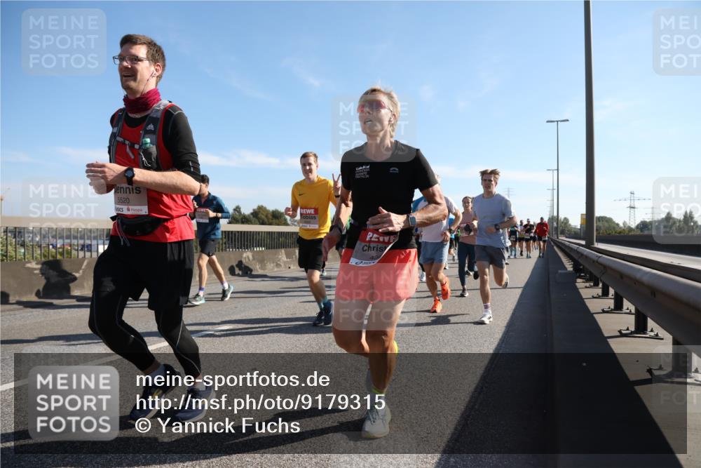 03.10.2025 - Köhlbrandbrückenlauf Yannick Fuchs http://msf.ph/oto/9179315 03.10.2025 11:19:20 Position 3 5520 meine-sportfotos.de
