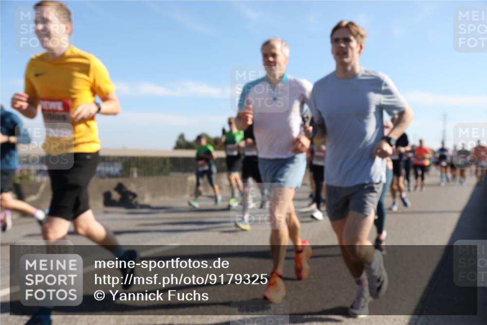 03.10.2025 - Köhlbrandbrückenlauf Yannick Fuchs http://msf.ph/oto/9179325 03.10.2025 11:19:21 Position 3  meine-sportfotos.de
