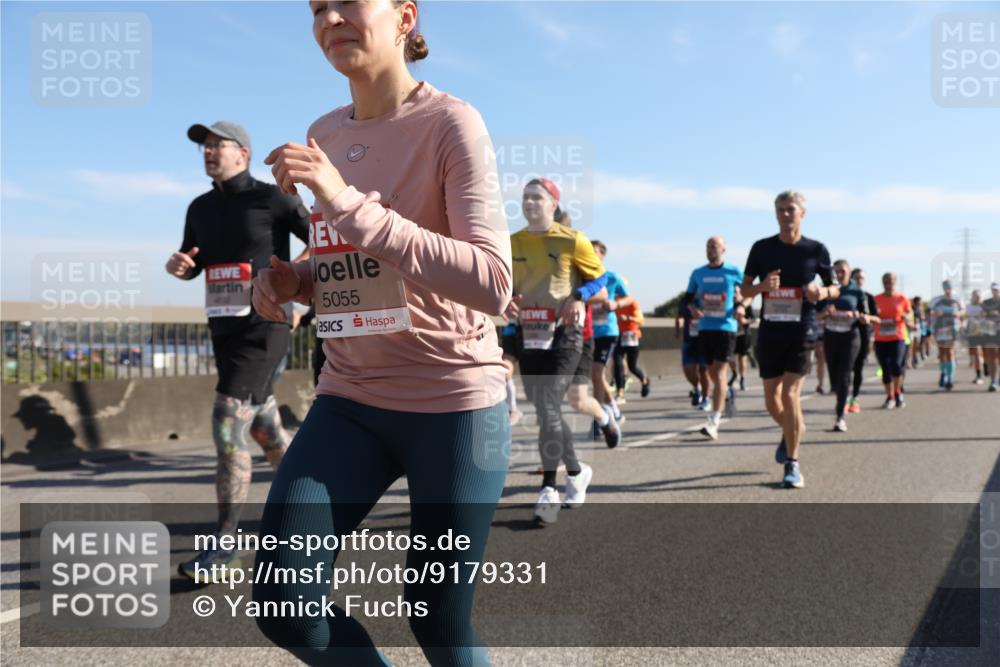 03.10.2025 - Köhlbrandbrückenlauf Yannick Fuchs http://msf.ph/oto/9179331 03.10.2025 11:19:22 Position 3 5055 meine-sportfotos.de