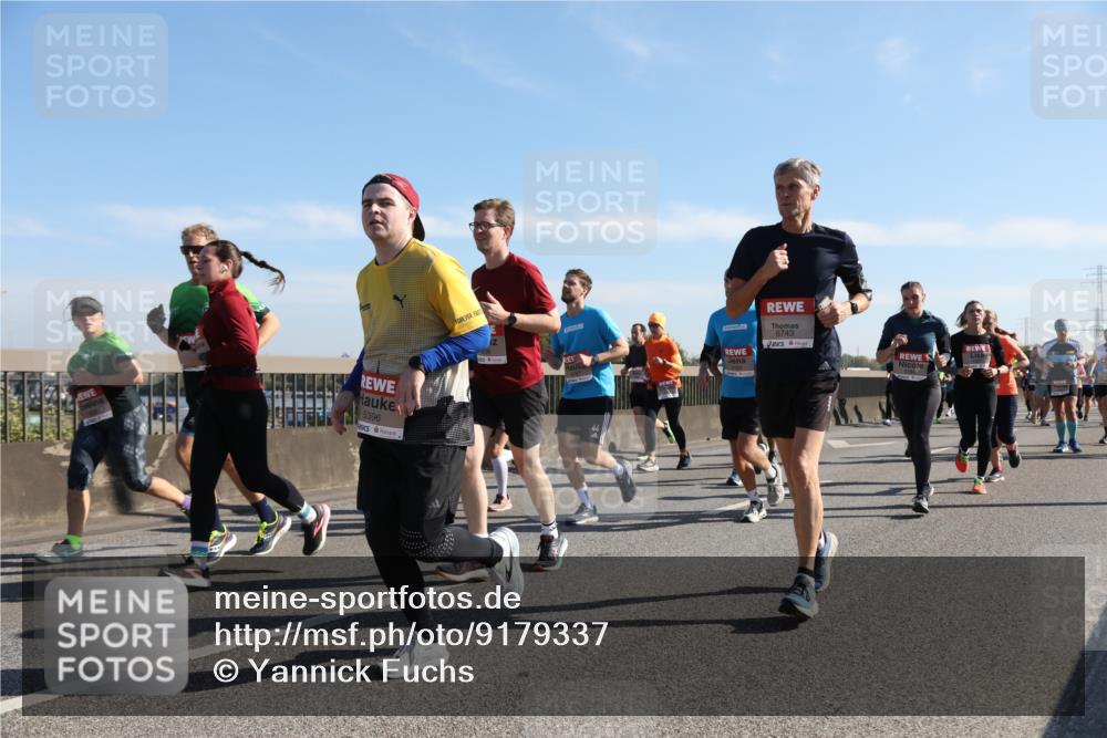 03.10.2025 - Köhlbrandbrückenlauf Yannick Fuchs http://msf.ph/oto/9179337 03.10.2025 11:19:22 Position 3 5396, 44, 6743 meine-sportfotos.de