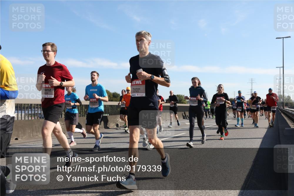 03.10.2025 - Köhlbrandbrückenlauf Yannick Fuchs http://msf.ph/oto/9179339 03.10.2025 11:19:23 Position 3 4638, 6743 meine-sportfotos.de