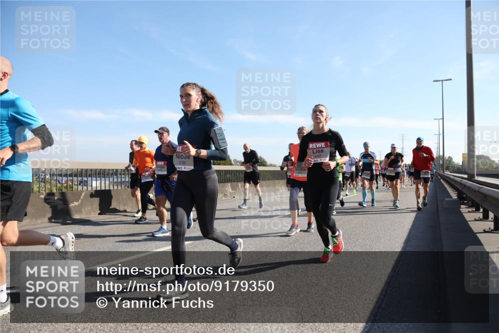 03.10.2025 - Köhlbrandbrückenlauf Yannick Fuchs http://msf.ph/oto/9179350 03.10.2025 11:19:24 Position 3 5186, 4307 meine-sportfotos.de