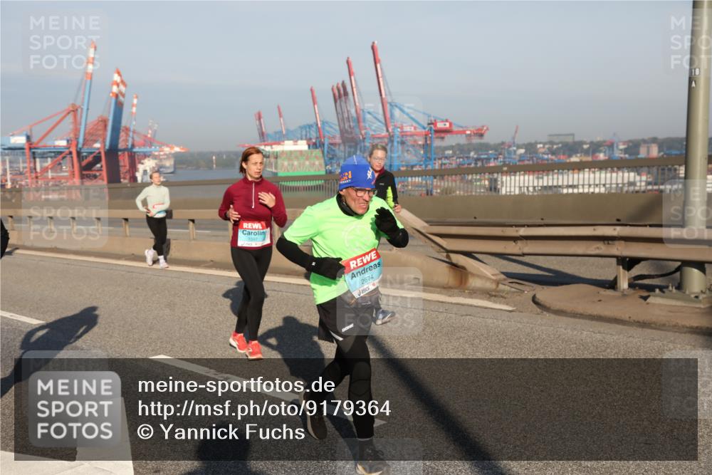03.10.2025 - Köhlbrandbrückenlauf Yannick Fuchs http://msf.ph/oto/9179364 03.10.2025 08:52:07 Position 2 1597, 2674, 18 meine-sportfotos.de