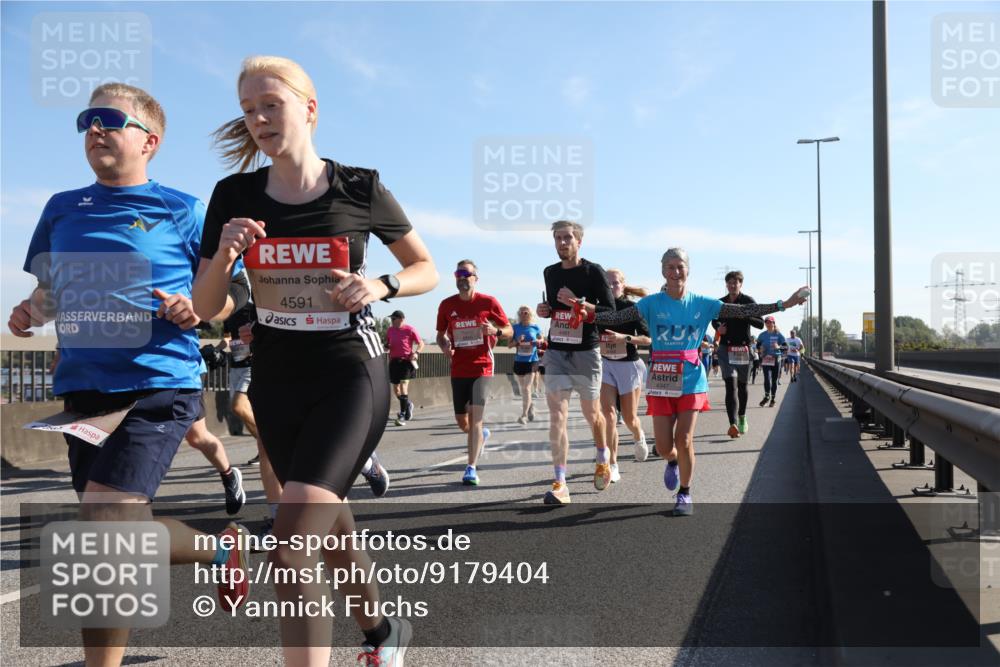 03.10.2025 - Köhlbrandbrückenlauf Yannick Fuchs http://msf.ph/oto/9179404 03.10.2025 11:19:30 Position 3 4591, 4481, 4347 meine-sportfotos.de