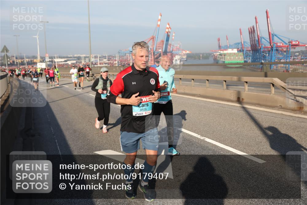 03.10.2025 - Köhlbrandbrückenlauf Yannick Fuchs http://msf.ph/oto/9179407 03.10.2025 08:52:13 Position 2 3405, 1861 meine-sportfotos.de