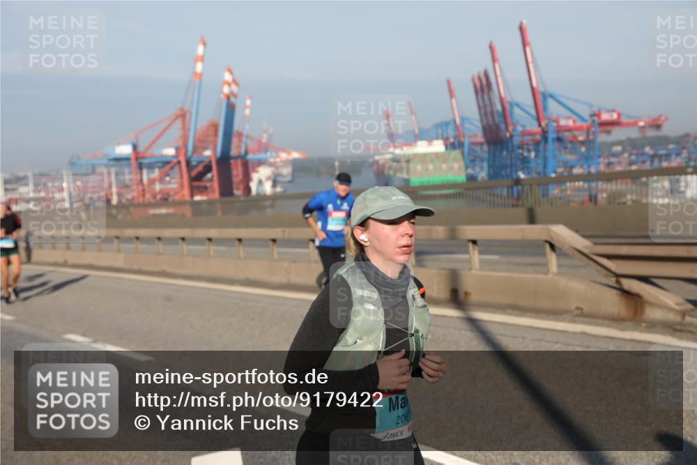 03.10.2025 - Köhlbrandbrückenlauf Yannick Fuchs http://msf.ph/oto/9179422 03.10.2025 08:52:15 Position 2 206 meine-sportfotos.de