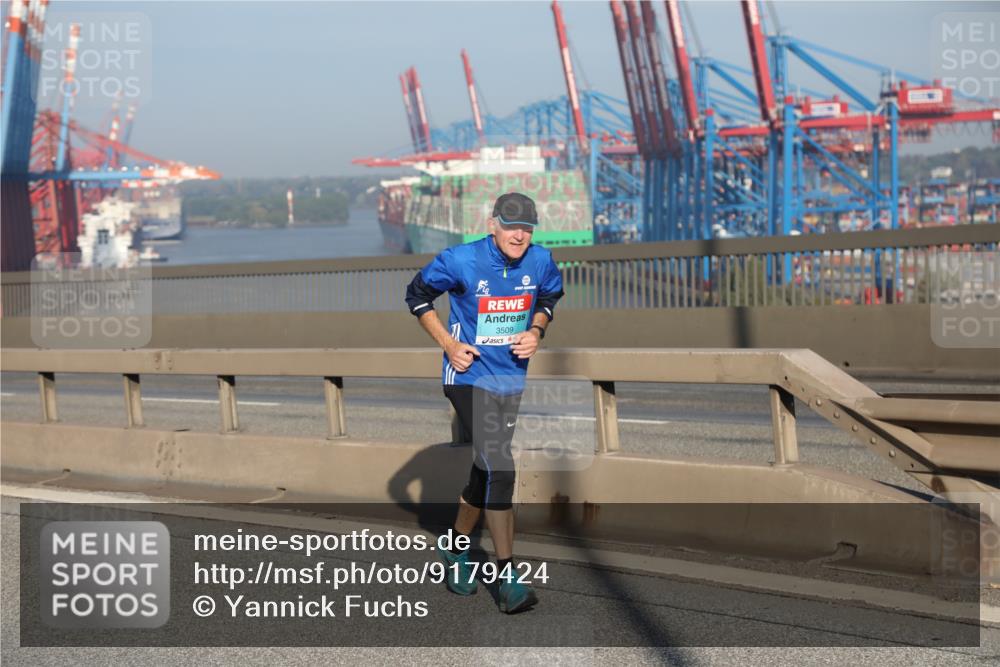 03.10.2025 - Köhlbrandbrückenlauf Yannick Fuchs http://msf.ph/oto/9179424 03.10.2025 08:52:16 Position 2 3509 meine-sportfotos.de