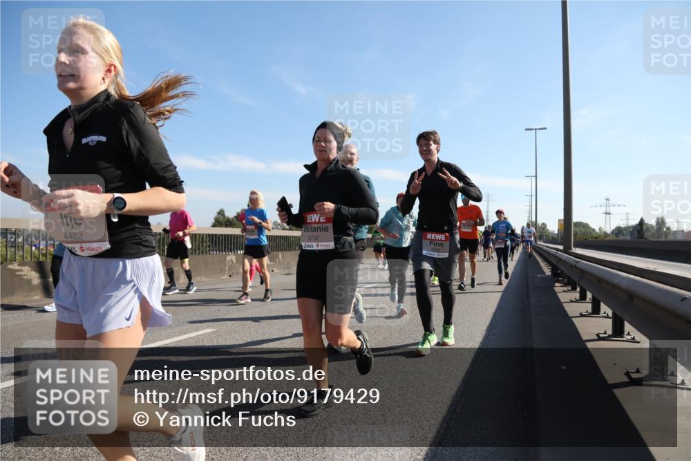03.10.2025 - Köhlbrandbrückenlauf Yannick Fuchs http://msf.ph/oto/9179429 03.10.2025 11:19:33 Position 3 4482, 5737 meine-sportfotos.de