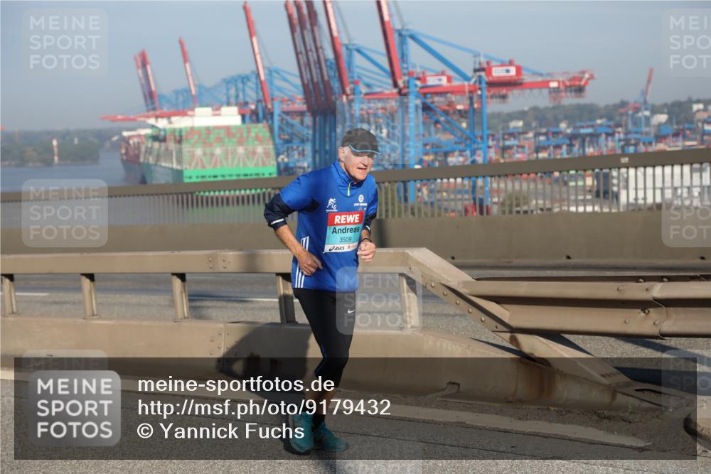 03.10.2025 - Köhlbrandbrückenlauf Yannick Fuchs http://msf.ph/oto/9179432 03.10.2025 08:52:17 Position 2 3509 meine-sportfotos.de
