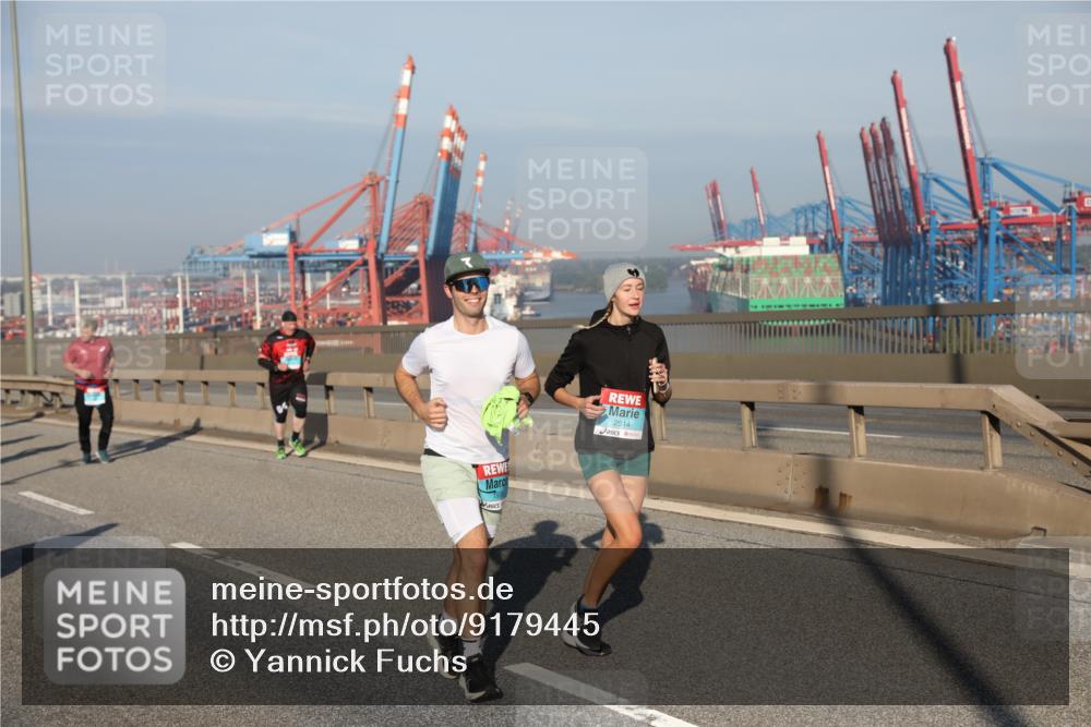 03.10.2025 - Köhlbrandbrückenlauf Yannick Fuchs http://msf.ph/oto/9179445 03.10.2025 08:52:20 Position 2 2514 meine-sportfotos.de