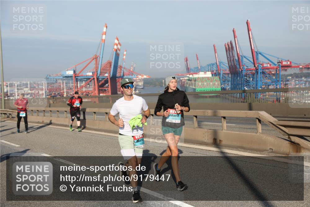 03.10.2025 - Köhlbrandbrückenlauf Yannick Fuchs http://msf.ph/oto/9179447 03.10.2025 08:52:20 Position 2 1938, 2514 meine-sportfotos.de