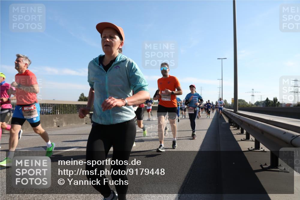 03.10.2025 - Köhlbrandbrückenlauf Yannick Fuchs http://msf.ph/oto/9179448 03.10.2025 11:19:34 Position 3 4683 meine-sportfotos.de