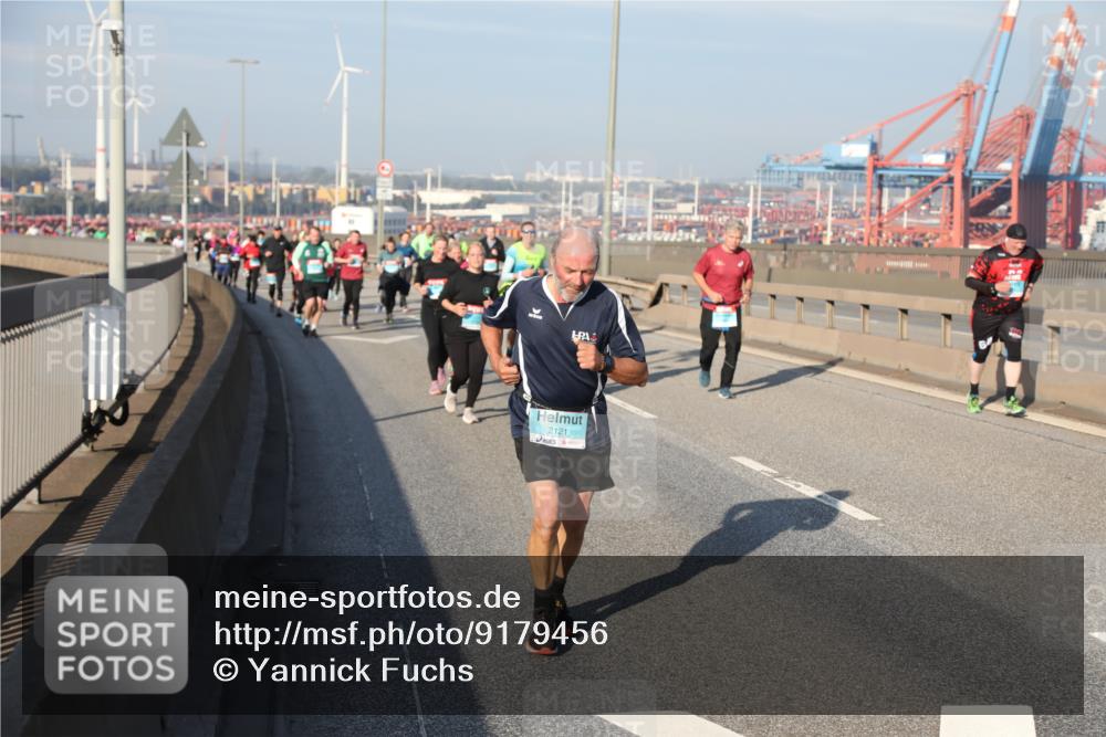 03.10.2025 - Köhlbrandbrückenlauf Yannick Fuchs http://msf.ph/oto/9179456 03.10.2025 08:52:21 Position 2 2121 meine-sportfotos.de