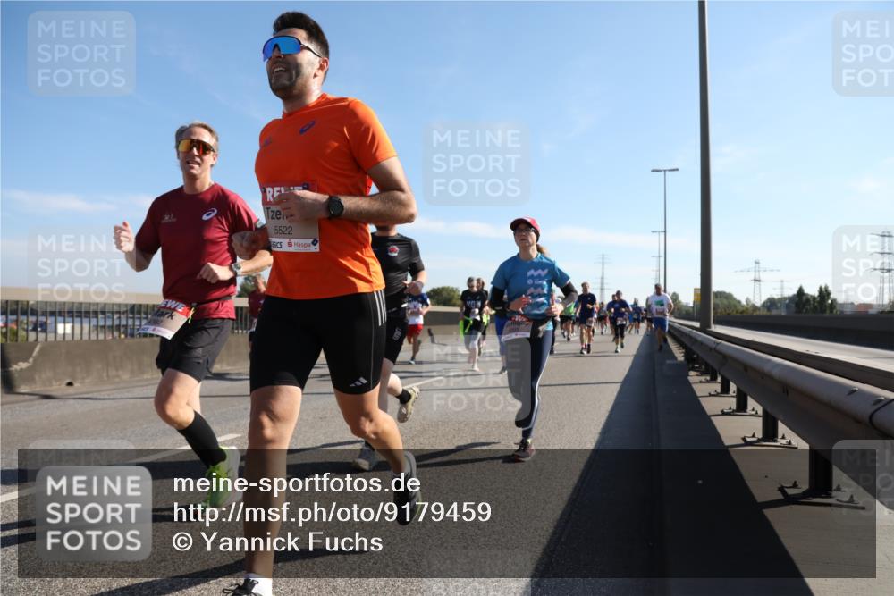 03.10.2025 - Köhlbrandbrückenlauf Yannick Fuchs http://msf.ph/oto/9179459 03.10.2025 11:19:35 Position 3 5522 meine-sportfotos.de