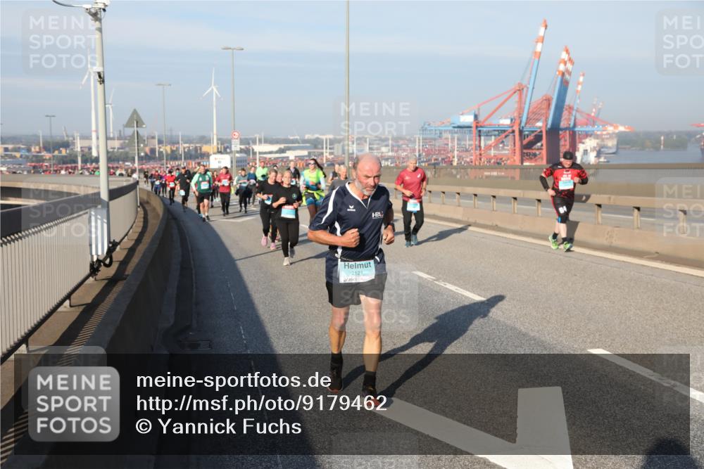 03.10.2025 - Köhlbrandbrückenlauf Yannick Fuchs http://msf.ph/oto/9179462 03.10.2025 08:52:22 Position 2 2121 meine-sportfotos.de