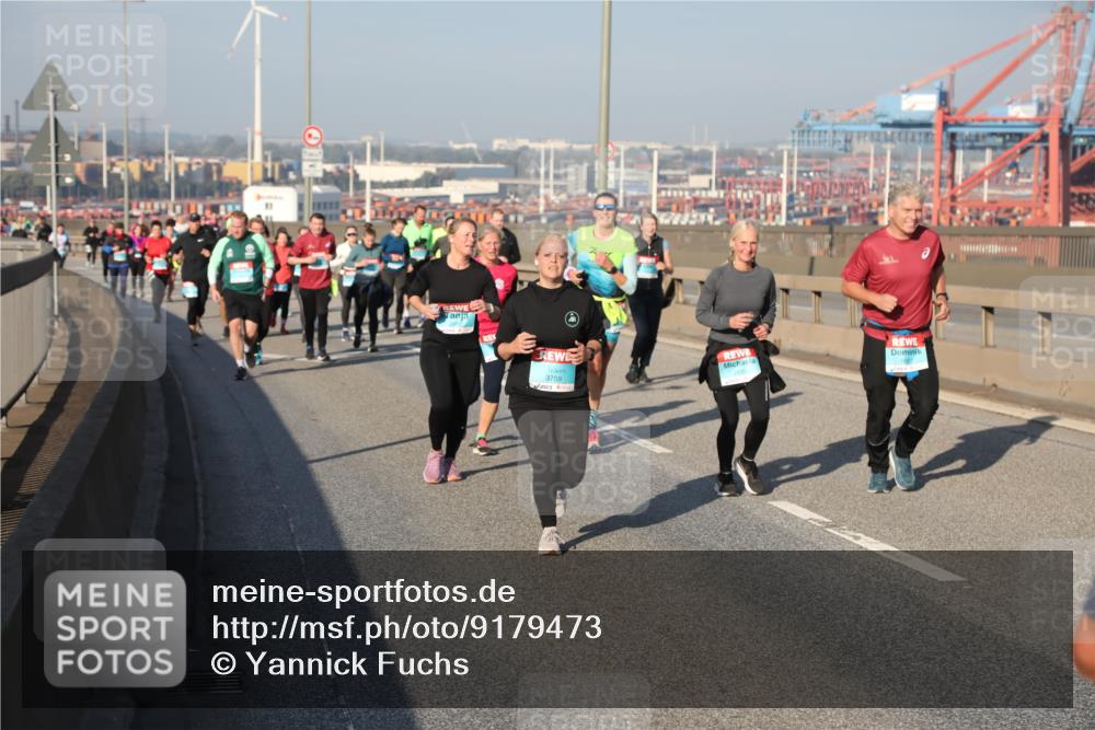 03.10.2025 - Köhlbrandbrückenlauf Yannick Fuchs http://msf.ph/oto/9179473 03.10.2025 08:52:23 Position 2 3759 meine-sportfotos.de