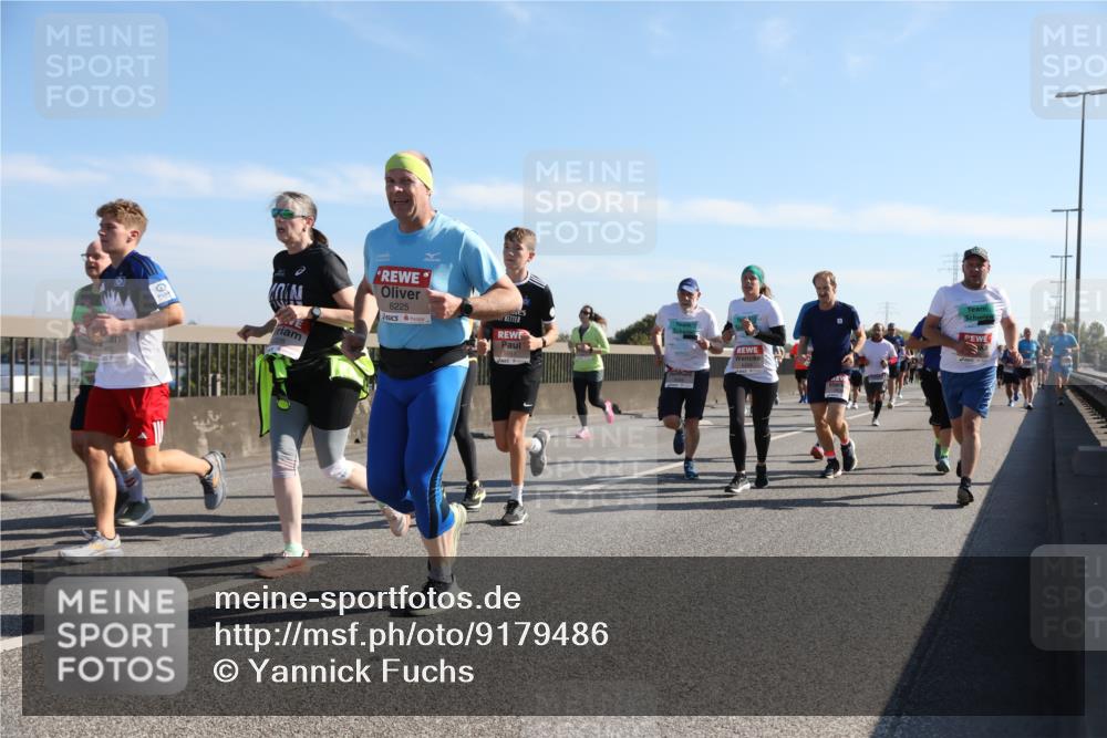 03.10.2025 - Köhlbrandbrückenlauf Yannick Fuchs http://msf.ph/oto/9179486 03.10.2025 11:19:37 Position 3 6225, 5061 meine-sportfotos.de