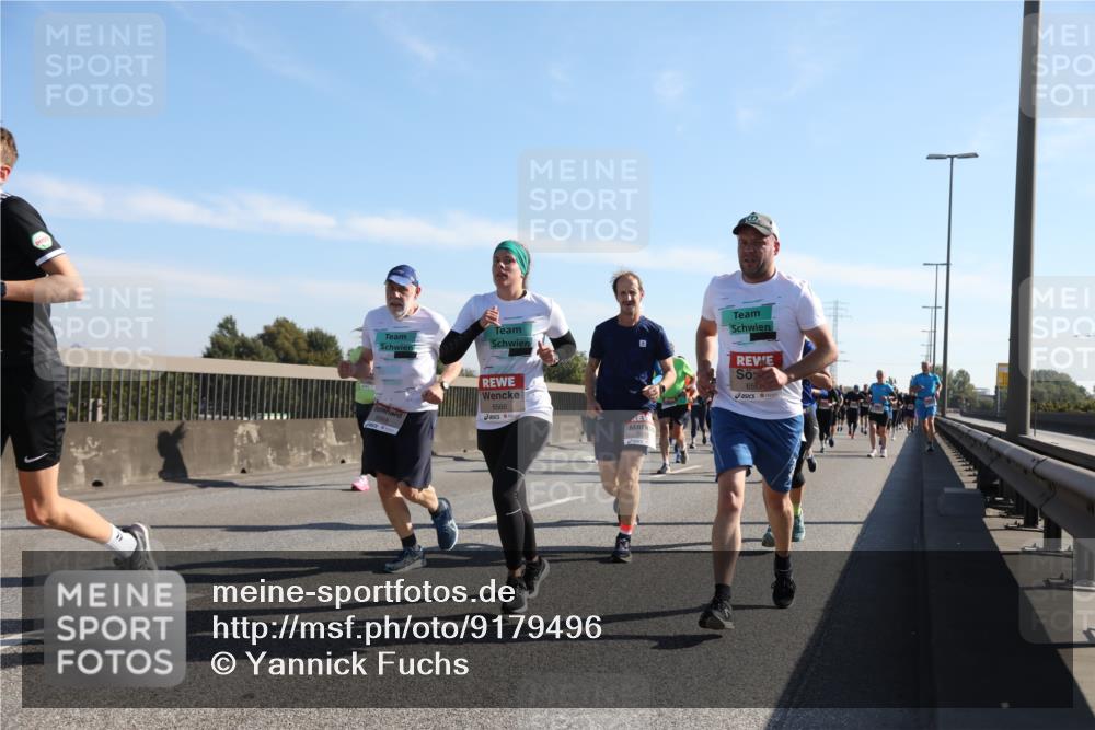 03.10.2025 - Köhlbrandbrückenlauf Yannick Fuchs http://msf.ph/oto/9179496 03.10.2025 11:19:38 Position 3 650, 6566, 6569 meine-sportfotos.de