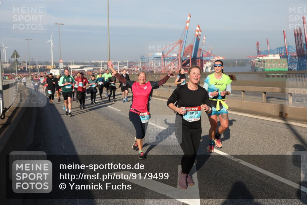 03.10.2025 - Köhlbrandbrückenlauf Yannick Fuchs http://msf.ph/oto/9179499 03.10.2025 08:52:27 Position 2 2943, 2682 meine-sportfotos.de