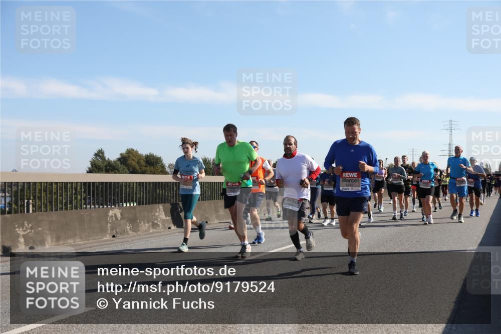 03.10.2025 - Köhlbrandbrückenlauf Yannick Fuchs http://msf.ph/oto/9179524 03.10.2025 11:19:41 Position 3  meine-sportfotos.de