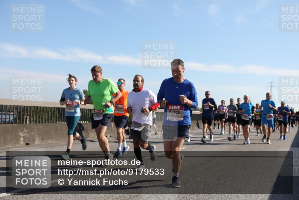 03.10.2025 - Köhlbrandbrückenlauf Yannick Fuchs http://msf.ph/oto/9179533 03.10.2025 11:19:42 Position 3 6448 meine-sportfotos.de