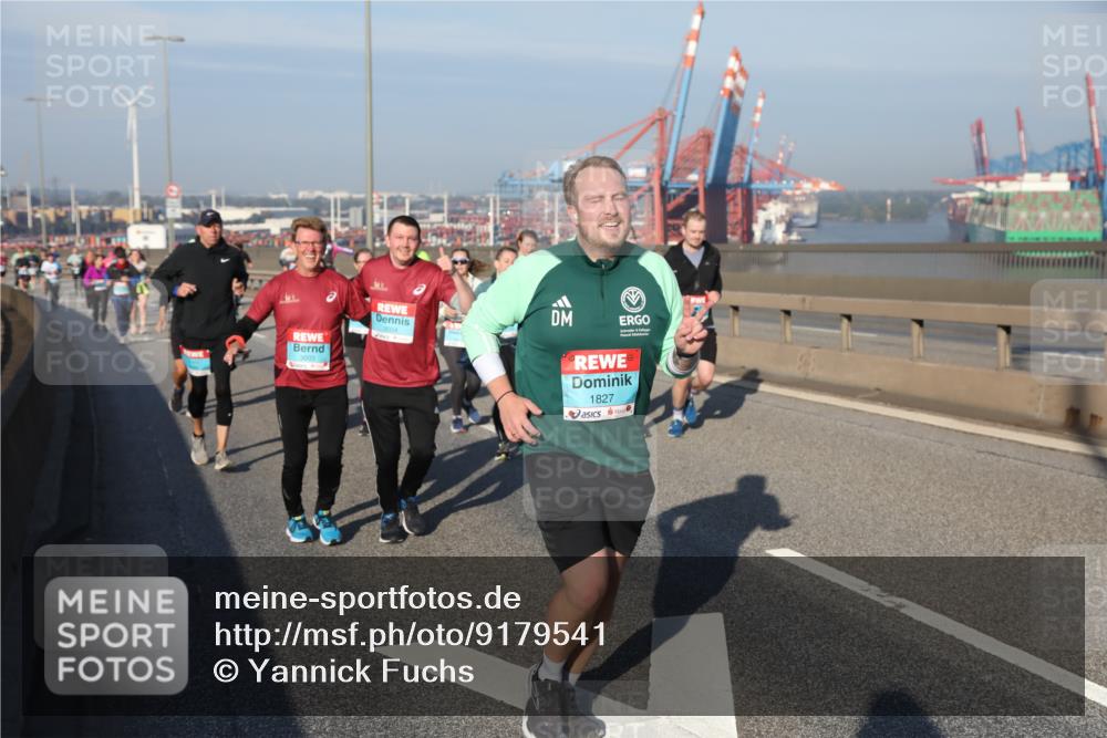 03.10.2025 - Köhlbrandbrückenlauf Yannick Fuchs http://msf.ph/oto/9179541 03.10.2025 08:52:31 Position 2 3003, 1827 meine-sportfotos.de