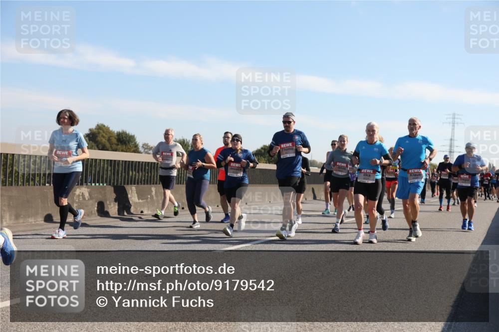 03.10.2025 - Köhlbrandbrückenlauf Yannick Fuchs http://msf.ph/oto/9179542 03.10.2025 11:19:43 Position 3  meine-sportfotos.de