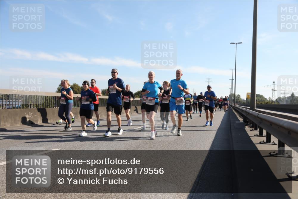 03.10.2025 - Köhlbrandbrückenlauf Yannick Fuchs http://msf.ph/oto/9179556 03.10.2025 11:19:44 Position 3  meine-sportfotos.de