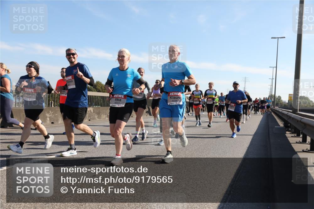 03.10.2025 - Köhlbrandbrückenlauf Yannick Fuchs http://msf.ph/oto/9179565 03.10.2025 11:19:45 Position 3 4570, 4571, 6227, 6228 meine-sportfotos.de