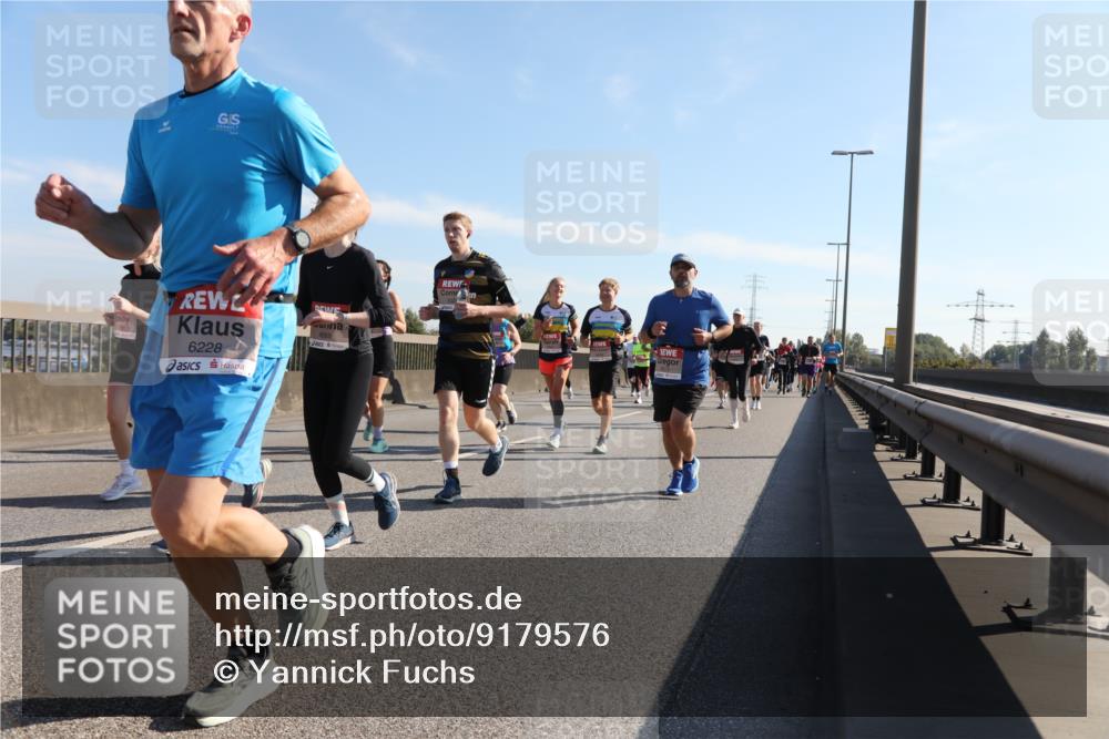 03.10.2025 - Köhlbrandbrückenlauf Yannick Fuchs http://msf.ph/oto/9179576 03.10.2025 11:19:46 Position 3 6228 meine-sportfotos.de