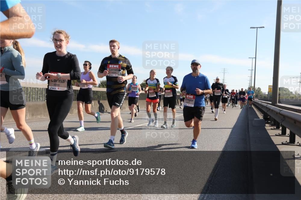 03.10.2025 - Köhlbrandbrückenlauf Yannick Fuchs http://msf.ph/oto/9179578 03.10.2025 11:19:46 Position 3 4888, 5025 meine-sportfotos.de