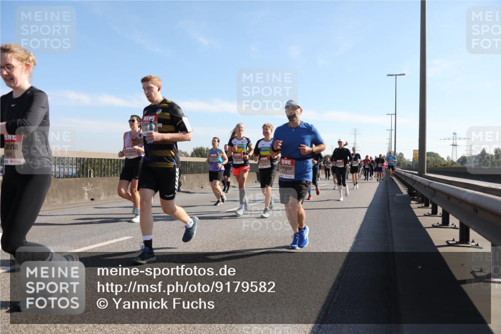 03.10.2025 - Köhlbrandbrückenlauf Yannick Fuchs http://msf.ph/oto/9179582 03.10.2025 11:19:47 Position 3  meine-sportfotos.de