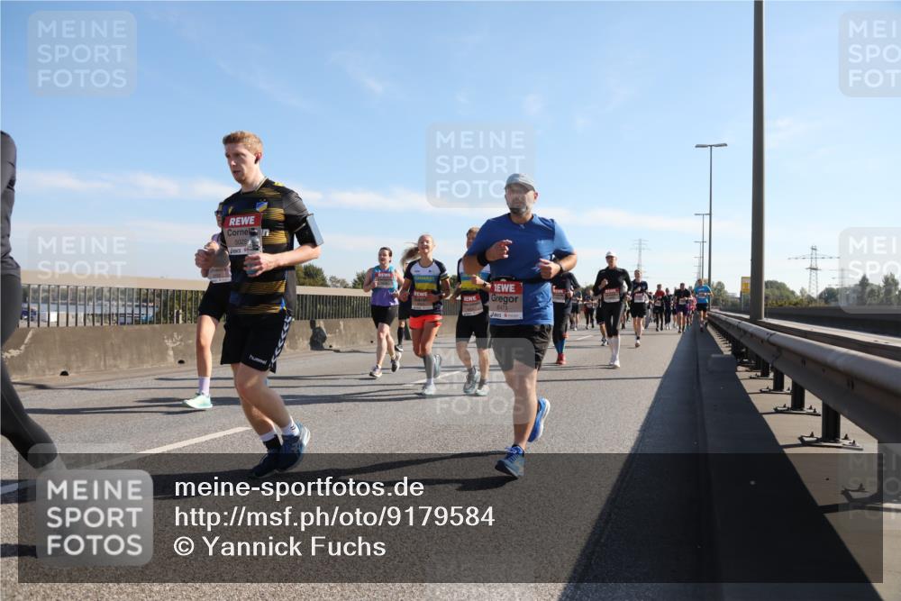 03.10.2025 - Köhlbrandbrückenlauf Yannick Fuchs http://msf.ph/oto/9179584 03.10.2025 11:19:47 Position 3 5025, 6473 meine-sportfotos.de