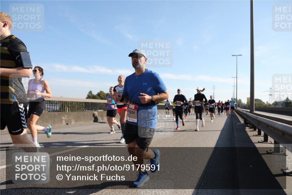 03.10.2025 - Köhlbrandbrückenlauf Yannick Fuchs http://msf.ph/oto/9179591 03.10.2025 11:19:47 Position 3  meine-sportfotos.de