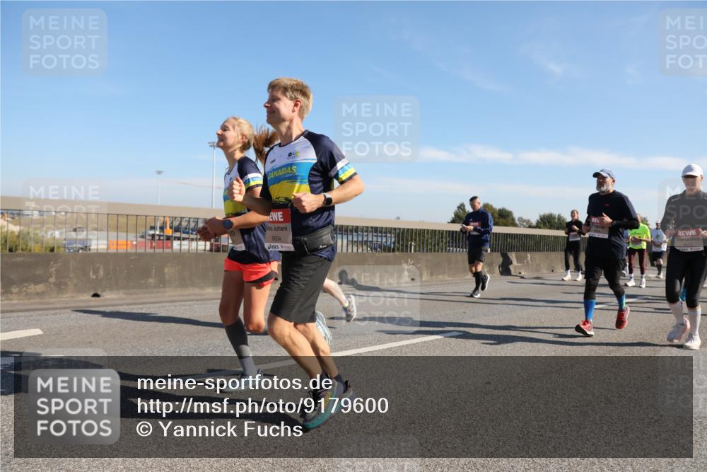 03.10.2025 - Köhlbrandbrückenlauf Yannick Fuchs http://msf.ph/oto/9179600 03.10.2025 11:19:49 Position 3 2000, 6634 meine-sportfotos.de