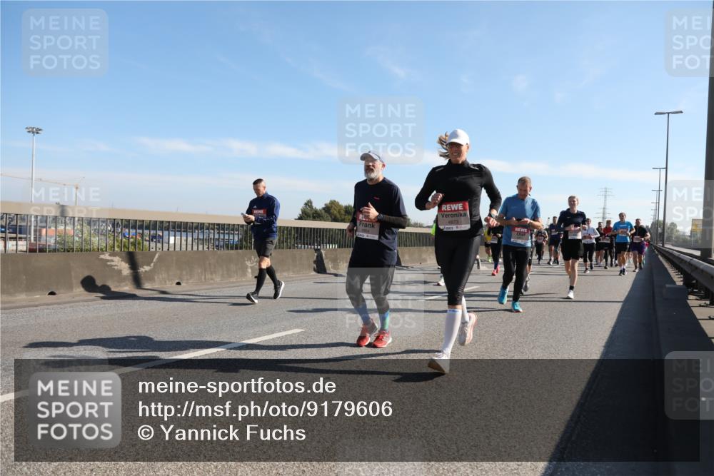 03.10.2025 - Köhlbrandbrückenlauf Yannick Fuchs http://msf.ph/oto/9179606 03.10.2025 11:19:49 Position 3 4873 meine-sportfotos.de