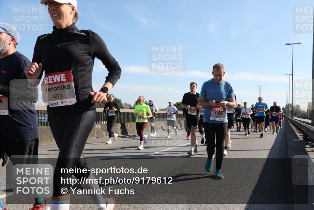 03.10.2025 - Köhlbrandbrückenlauf Yannick Fuchs http://msf.ph/oto/9179612 03.10.2025 11:19:50 Position 3 4873, 6697 meine-sportfotos.de