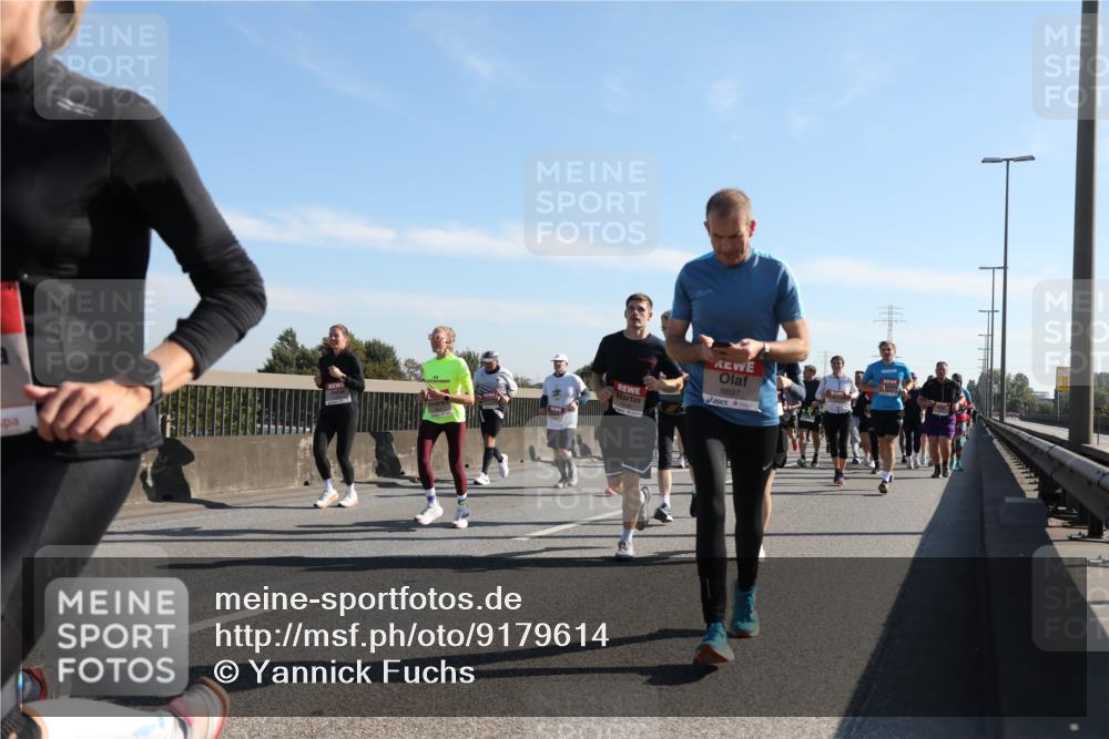 03.10.2025 - Köhlbrandbrückenlauf Yannick Fuchs http://msf.ph/oto/9179614 03.10.2025 11:19:50 Position 3 6697 meine-sportfotos.de