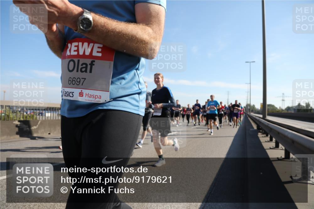 03.10.2025 - Köhlbrandbrückenlauf Yannick Fuchs http://msf.ph/oto/9179621 03.10.2025 11:19:51 Position 3 6697 meine-sportfotos.de