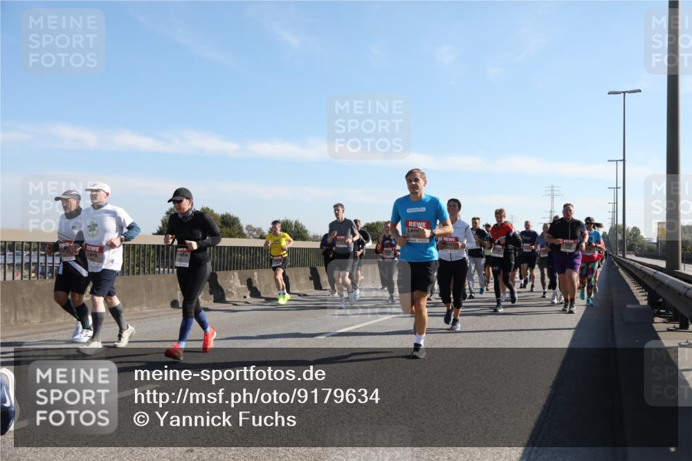 03.10.2025 - Köhlbrandbrückenlauf Yannick Fuchs http://msf.ph/oto/9179634 03.10.2025 11:19:52 Position 3  meine-sportfotos.de