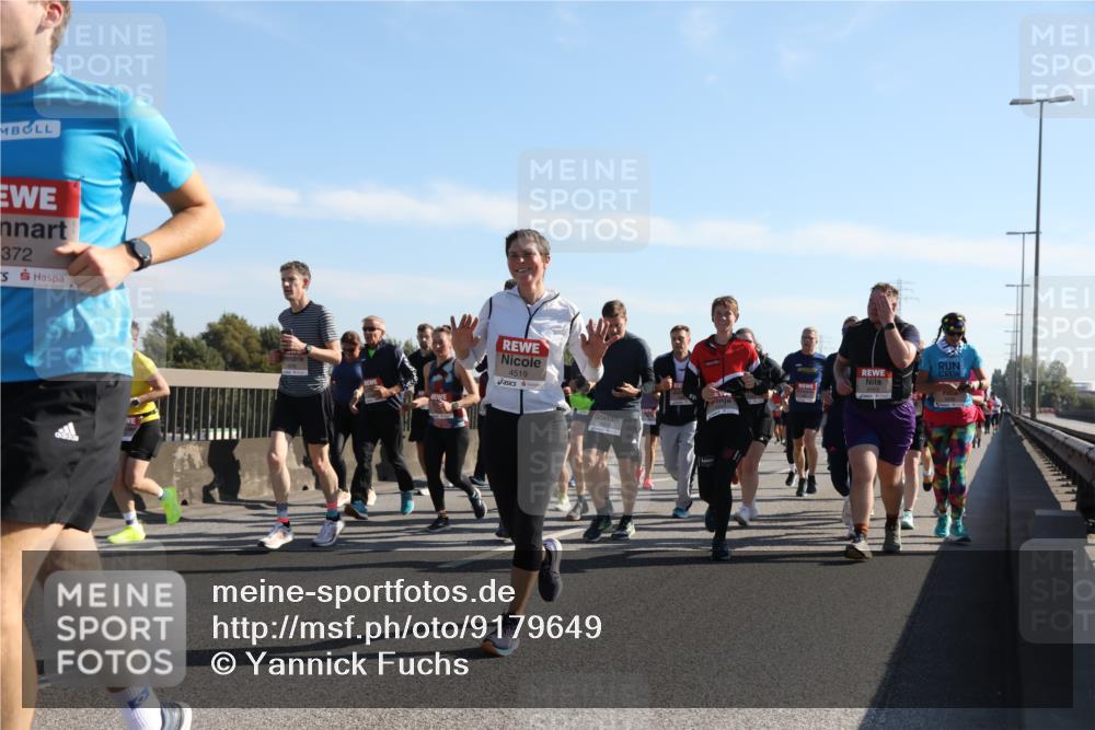 03.10.2025 - Köhlbrandbrückenlauf Yannick Fuchs http://msf.ph/oto/9179649 03.10.2025 11:19:54 Position 3 372, 4519 meine-sportfotos.de