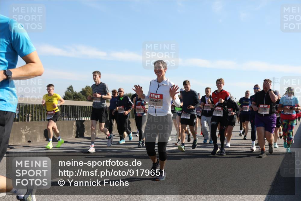 03.10.2025 - Köhlbrandbrückenlauf Yannick Fuchs http://msf.ph/oto/9179651 03.10.2025 11:19:54 Position 3 4519, 5073 meine-sportfotos.de