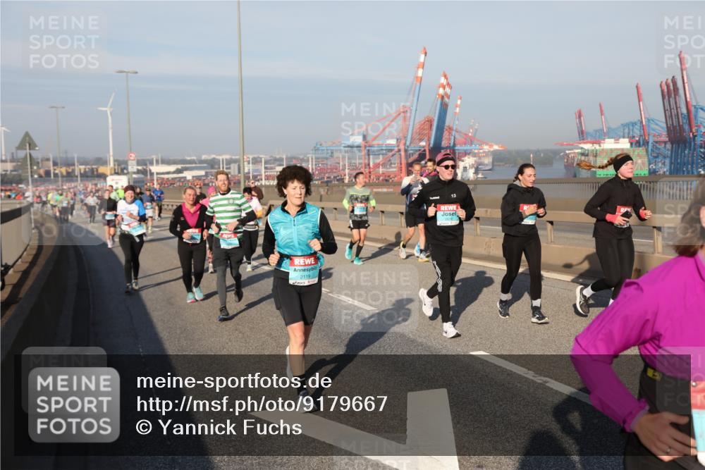 03.10.2025 - Köhlbrandbrückenlauf Yannick Fuchs http://msf.ph/oto/9179667 03.10.2025 08:52:45 Position 2 2119 meine-sportfotos.de