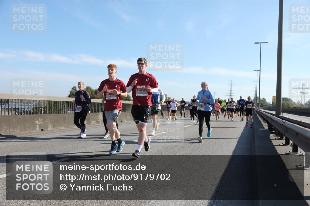 03.10.2025 - Köhlbrandbrückenlauf Yannick Fuchs http://msf.ph/oto/9179702 03.10.2025 11:19:59 Position 3 5911 meine-sportfotos.de