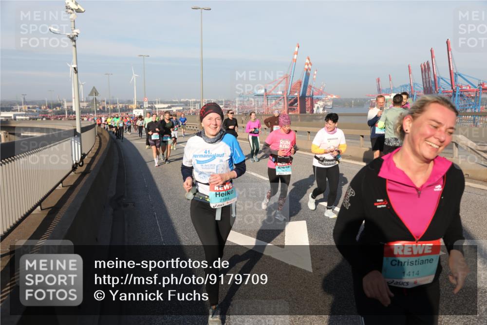 03.10.2025 - Köhlbrandbrückenlauf Yannick Fuchs http://msf.ph/oto/9179709 03.10.2025 08:52:50 Position 2 41, 2194, 1414 meine-sportfotos.de