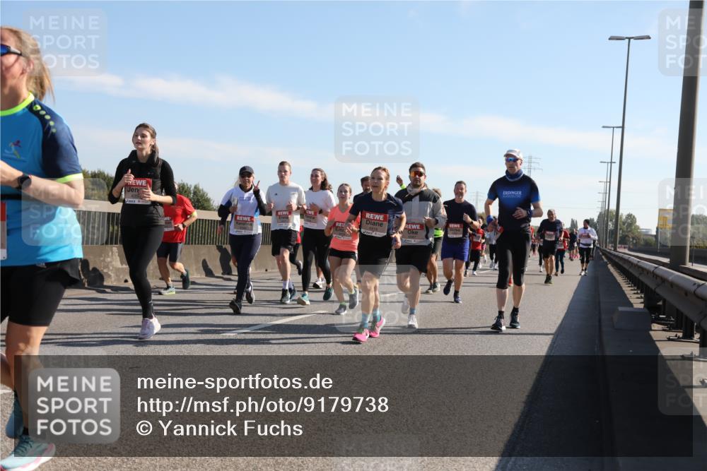 03.10.2025 - Köhlbrandbrückenlauf Yannick Fuchs http://msf.ph/oto/9179738 03.10.2025 11:20:03 Position 3 4915 meine-sportfotos.de
