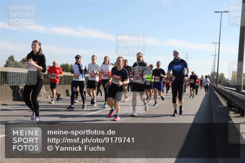 03.10.2025 - Köhlbrandbrückenlauf Yannick Fuchs http://msf.ph/oto/9179741 03.10.2025 11:20:03 Position 3 4350, 6587 meine-sportfotos.de